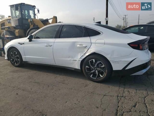 Білий Хендай Соната, об'ємом двигуна 2.5 л та пробігом 34 тис. км за 26900 $, фото 9 на Automoto.ua