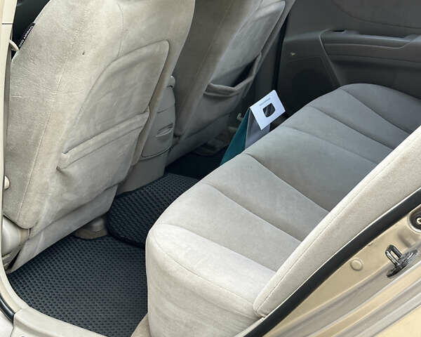 Бежевий Хендай Соната, об'ємом двигуна 2.36 л та пробігом 227 тис. км за 4700 $, фото 7 на Automoto.ua