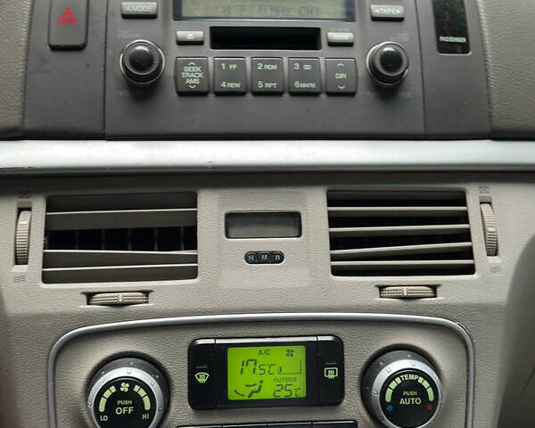 Бежевий Хендай Соната, об'ємом двигуна 2.36 л та пробігом 227 тис. км за 4700 $, фото 13 на Automoto.ua