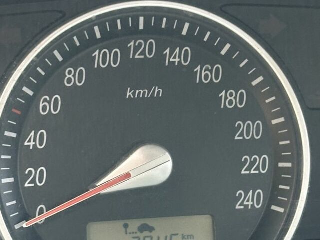 Бежевий Хендай Соната, об'ємом двигуна 2.4 л та пробігом 227 тис. км за 4700 $, фото 6 на Automoto.ua