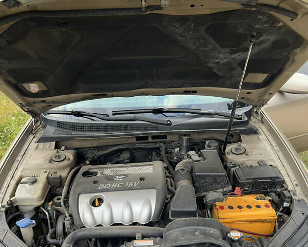 Бежевий Хендай Соната, об'ємом двигуна 2.36 л та пробігом 227 тис. км за 4700 $, фото 10 на Automoto.ua