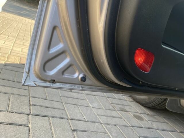 Хендай Соната 2006 у Краматорске на Automoto.ua Бежевий Хендай Соната, об'ємом двигуна 2.4 л та пробігом 200 тис. км за 5750 $, фото 6 на Automoto.ua