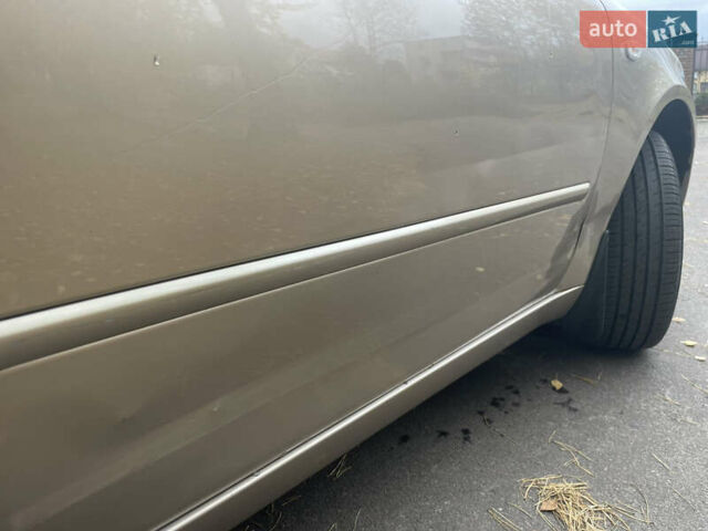 Бежевый Хендай Соната, объемом двигателя 2 л и пробегом 181 тыс. км за 4900 $, фото 4 на Automoto.ua