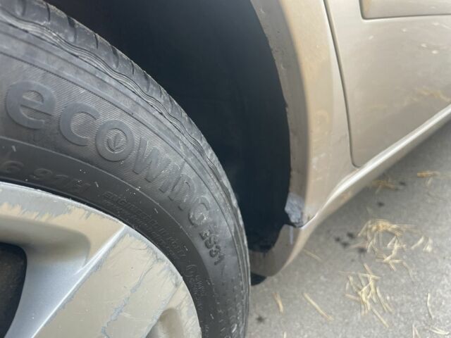 Бежевый Хендай Соната, объемом двигателя 2 л и пробегом 181 тыс. км за 4900 $, фото 8 на Automoto.ua