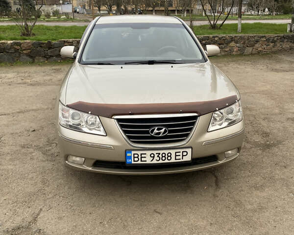 Бежевый Хендай Соната, объемом двигателя 2 л и пробегом 247 тыс. км за 7500 $, фото 6 на Automoto.ua