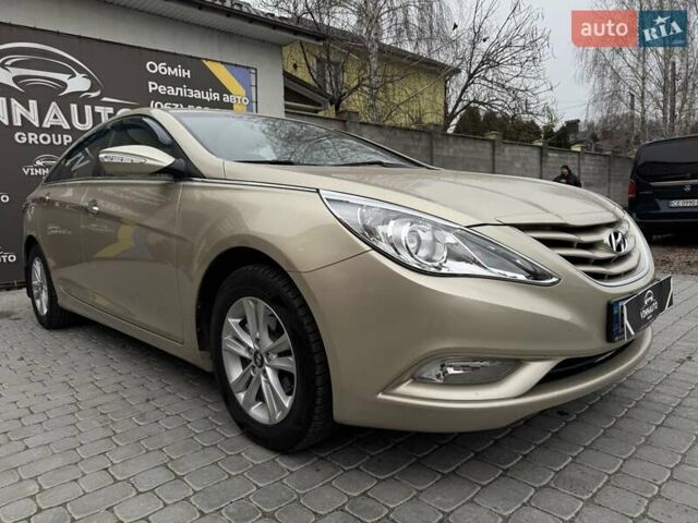 Бежевый Хендай Соната, объемом двигателя 2 л и пробегом 69 тыс. км за 10500 $, фото 16 на Automoto.ua