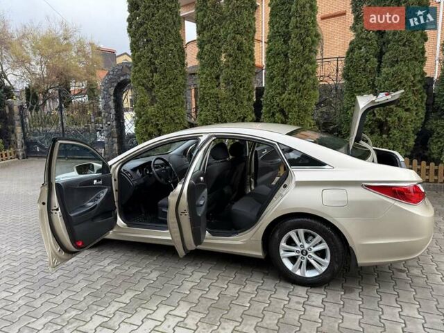 Бежевий Хендай Соната, об'ємом двигуна 2 л та пробігом 69 тис. км за 10750 $, фото 29 на Automoto.ua