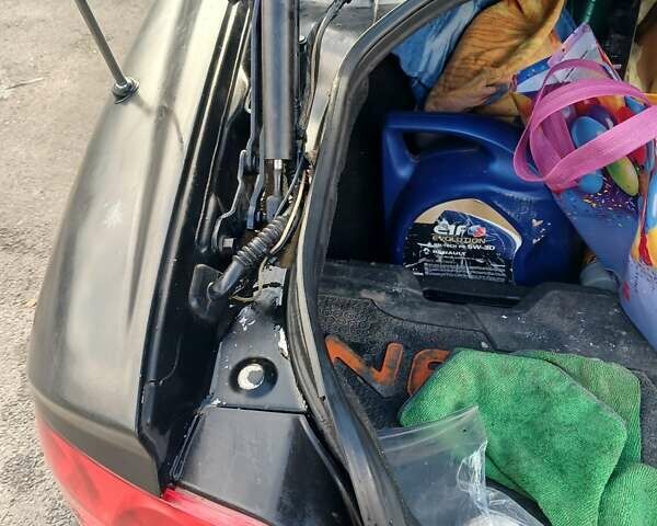 Черный Хендай Соната, объемом двигателя 2 л и пробегом 345 тыс. км за 2900 $, фото 29 на Automoto.ua