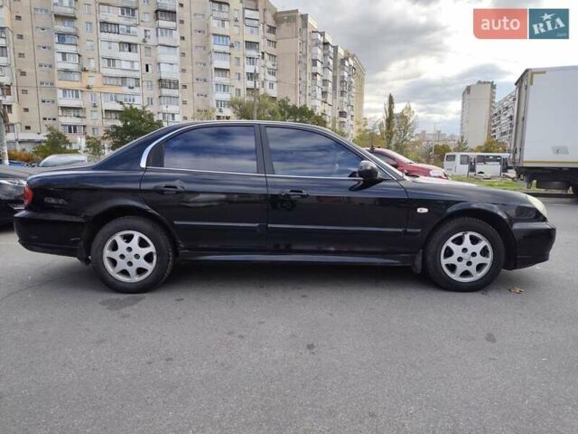 Черный Хендай Соната, объемом двигателя 2 л и пробегом 307 тыс. км за 2850 $, фото 10 на Automoto.ua