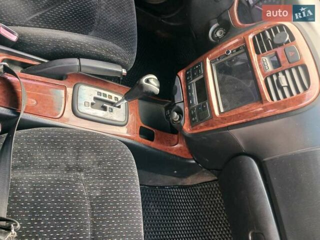 Черный Хендай Соната, объемом двигателя 2 л и пробегом 345 тыс. км за 2900 $, фото 27 на Automoto.ua