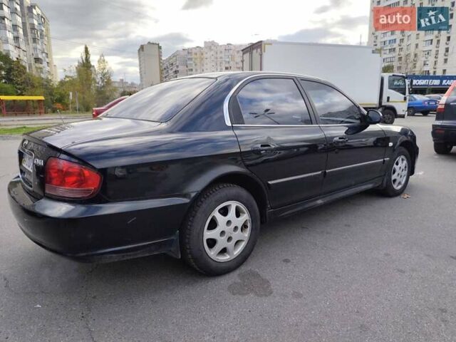 Черный Хендай Соната, объемом двигателя 2 л и пробегом 307 тыс. км за 2850 $, фото 5 на Automoto.ua