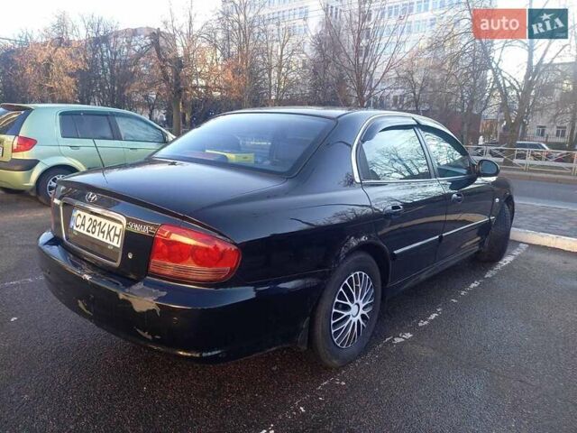 Черный Хендай Соната, объемом двигателя 2 л и пробегом 381 тыс. км за 3400 $, фото 6 на Automoto.ua