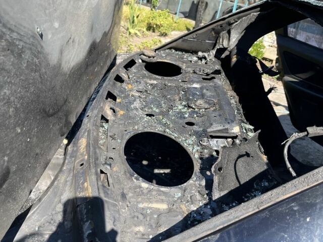 Черный Хендай Соната, объемом двигателя 2 л и пробегом 270 тыс. км за 1194 $, фото 7 на Automoto.ua