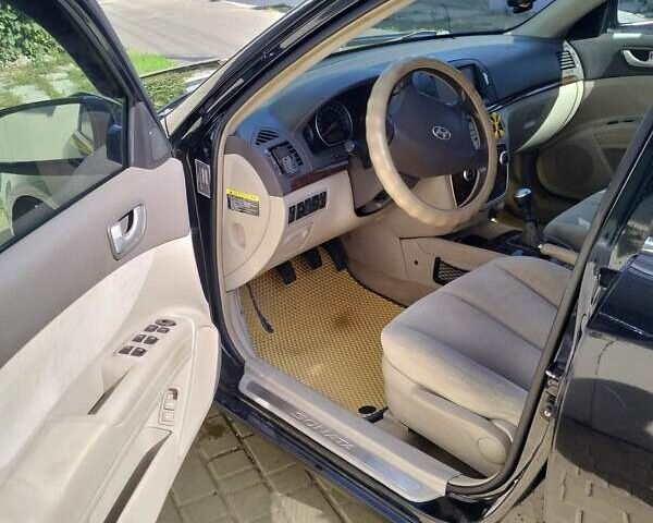 Хендай Соната 2005 в Одессе на Automoto.ua Черный Хендай Соната, объемом двигателя 2.4 л и пробегом 225 тыс. км за 6500 $, фото 2 на Automoto.ua