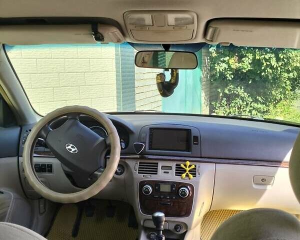 Хендай Соната 2005 в Одессе на Automoto.ua Черный Хендай Соната, объемом двигателя 2.4 л и пробегом 225 тыс. км за 6500 $, фото 9 на Automoto.ua