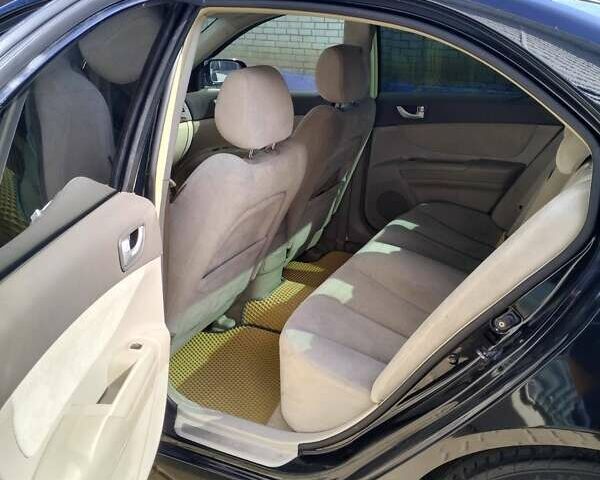 Хендай Соната 2005 в Одессе на Automoto.ua Черный Хендай Соната, объемом двигателя 2.4 л и пробегом 225 тыс. км за 6500 $, фото 3 на Automoto.ua