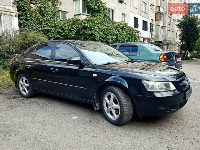 Хендай Соната 2006 у Ужгороді на Automoto.ua Чорний Хендай Соната, об'ємом двигуна 2.4 л та пробігом 290 тис. км за 7400 $, фото 11 на Automoto.ua