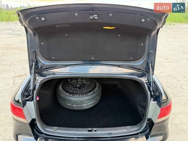 Чорний Хендай Соната, об'ємом двигуна 2.4 л та пробігом 217 тис. км за 5400 $, фото 25 на Automoto.ua