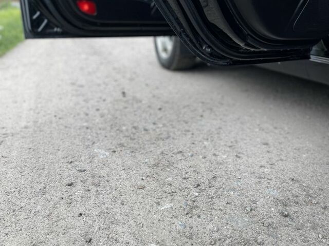 Чорний Хендай Соната, об'ємом двигуна 2 л та пробігом 280 тис. км за 5200 $, фото 13 на Automoto.ua