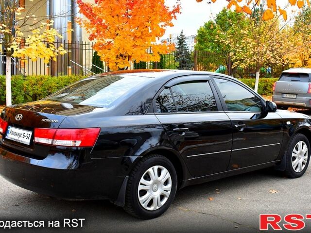Хендай Соната 2006 у Києві на Automoto.ua Чорний Хендай Соната, об'ємом двигуна 2 л та пробігом 212 тис. км за 4800 $, фото 3 на Automoto.ua
