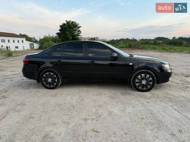 Чорний Хендай Соната, об'ємом двигуна 2.4 л та пробігом 217 тис. км за 5400 $, фото 3 на Automoto.ua