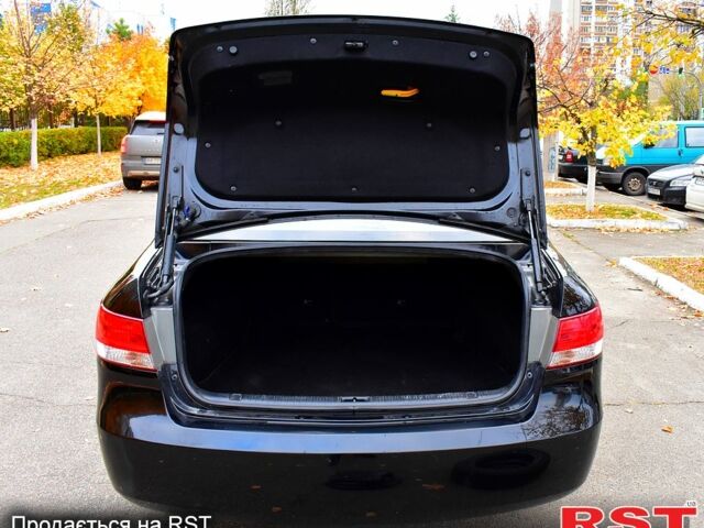 Хендай Соната 2006 у Києві на Automoto.ua Чорний Хендай Соната, об'ємом двигуна 2 л та пробігом 212 тис. км за 4800 $, фото 5 на Automoto.ua