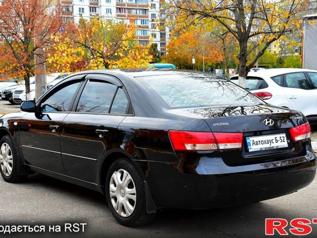 Хендай Соната 2006 у Києві на Automoto.ua Чорний Хендай Соната, об'ємом двигуна 2 л та пробігом 212 тис. км за 4800 $, фото 4 на Automoto.ua