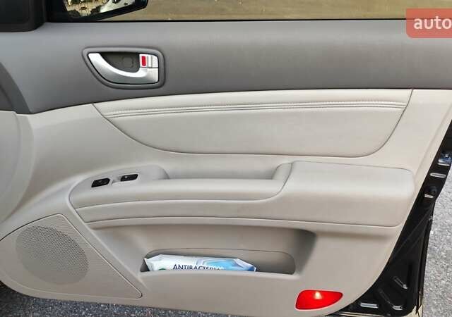 Хендай Соната 2006 у Буче на Automoto.ua Чорний Хендай Соната, об'ємом двигуна 3.34 л та пробігом 215 тис. км за 5999 $, фото 18 на Automoto.ua