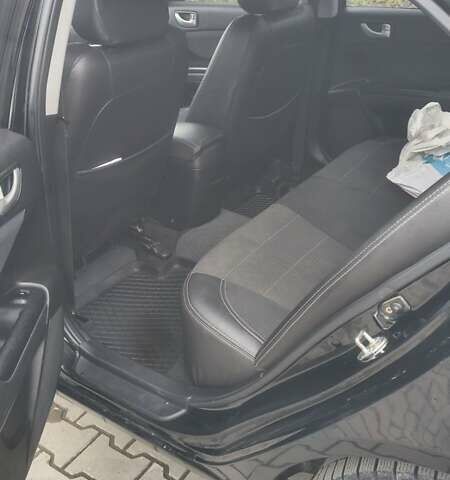 Черный Хендай Соната, объемом двигателя 2 л и пробегом 172 тыс. км за 6100 $, фото 1 на Automoto.ua