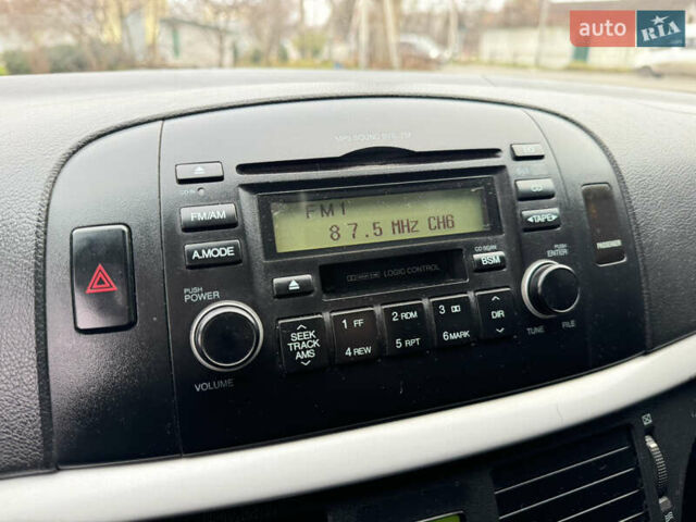 Черный Хендай Соната, объемом двигателя 2 л и пробегом 239 тыс. км за 5200 $, фото 30 на Automoto.ua