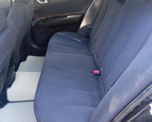 Чорний Хендай Соната, об'ємом двигуна 2 л та пробігом 293 тис. км за 5800 $, фото 1 на Automoto.ua