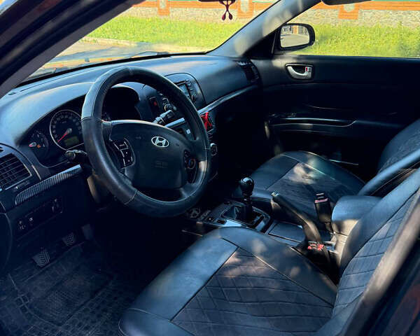 Черный Хендай Соната, объемом двигателя 2 л и пробегом 259 тыс. км за 5199 $, фото 8 на Automoto.ua