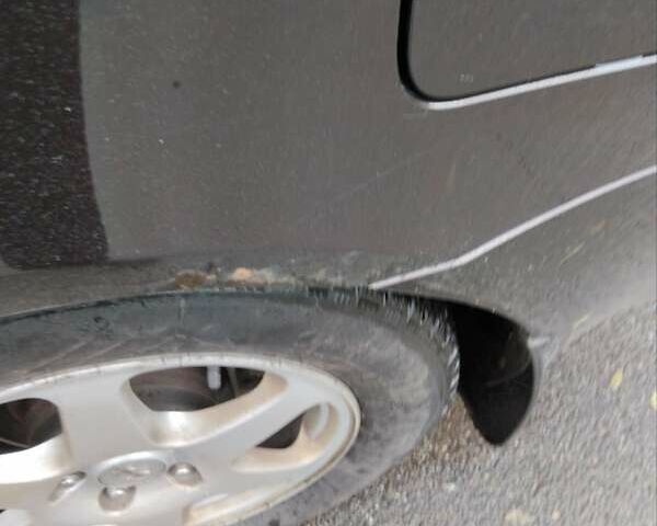 Чорний Хендай Соната, об'ємом двигуна 2 л та пробігом 353 тис. км за 3150 $, фото 7 на Automoto.ua