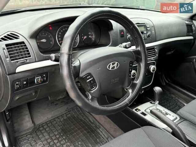Черный Хендай Соната, объемом двигателя 2 л и пробегом 217 тыс. км за 6200 $, фото 39 на Automoto.ua