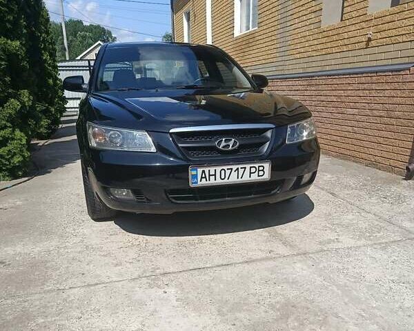 Чорний Хендай Соната, об'ємом двигуна 2 л та пробігом 293 тис. км за 5800 $, фото 10 на Automoto.ua