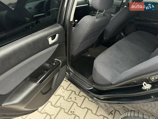 Черный Хендай Соната, объемом двигателя 2 л и пробегом 239 тыс. км за 5200 $, фото 32 на Automoto.ua