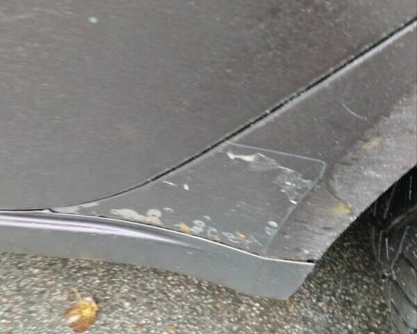 Чорний Хендай Соната, об'ємом двигуна 2 л та пробігом 353 тис. км за 3150 $, фото 6 на Automoto.ua