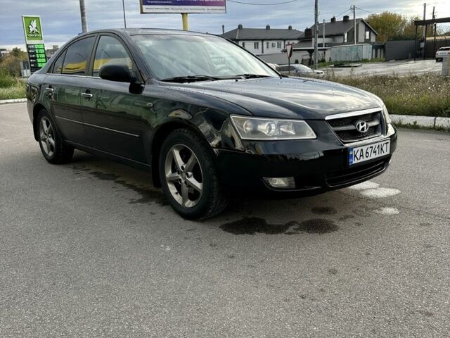 Чорний Хендай Соната, об'ємом двигуна 2.4 л та пробігом 270 тис. км за 4900 $, фото 14 на Automoto.ua