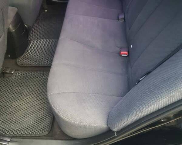 Черный Хендай Соната, объемом двигателя 2 л и пробегом 274 тыс. км за 5500 $, фото 6 на Automoto.ua