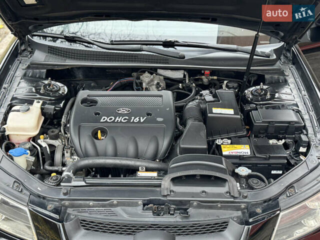 Чорний Хендай Соната, об'ємом двигуна 2 л та пробігом 266 тис. км за 6500 $, фото 20 на Automoto.ua