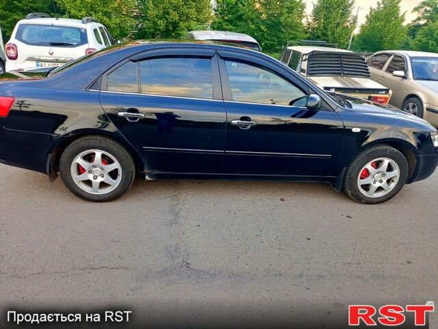 Чорний Хендай Соната, об'ємом двигуна 2 л та пробігом 315 тис. км за 4700 $, фото 3 на Automoto.ua