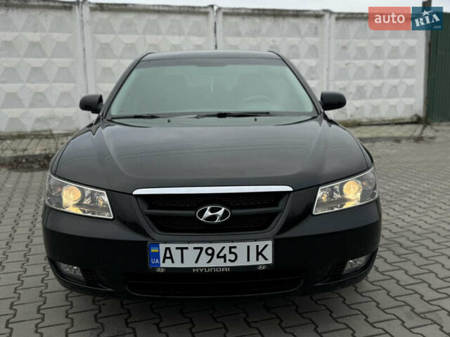 Черный Хендай Соната, объемом двигателя 2 л и пробегом 239 тыс. км за 5200 $, фото 17 на Automoto.ua