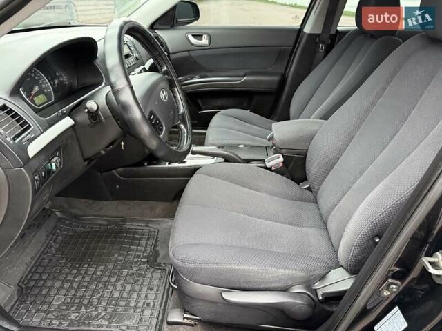 Черный Хендай Соната, объемом двигателя 2 л и пробегом 217 тыс. км за 6200 $, фото 33 на Automoto.ua