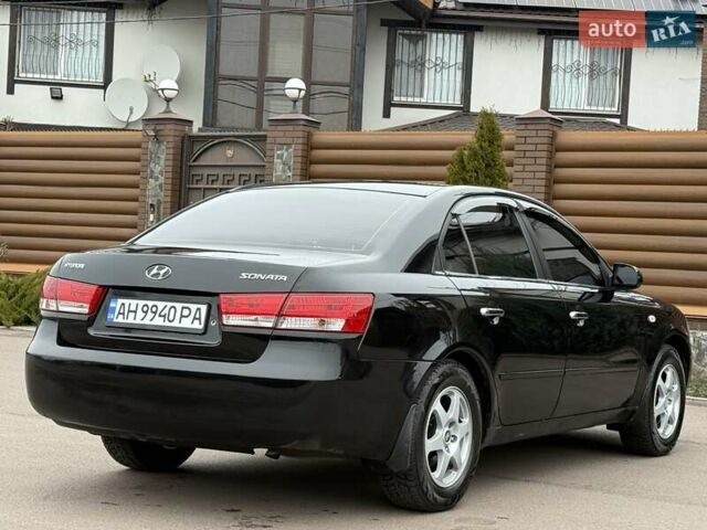 Черный Хендай Соната, объемом двигателя 2 л и пробегом 217 тыс. км за 6200 $, фото 29 на Automoto.ua