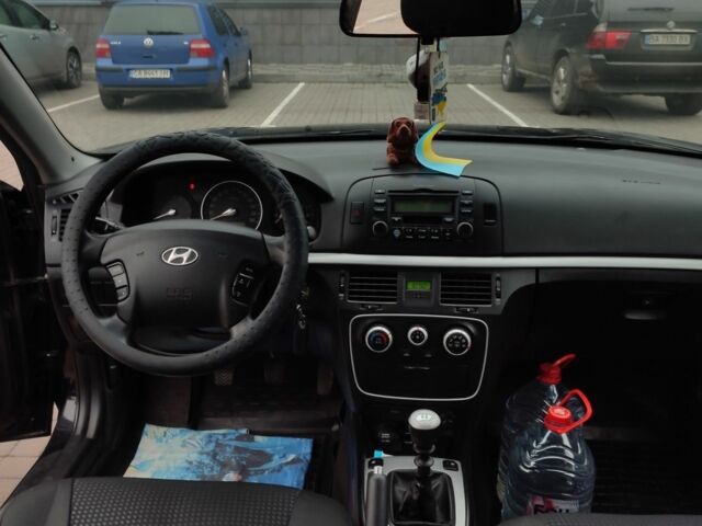 Черный Хендай Соната, объемом двигателя 2 л и пробегом 244 тыс. км за 6000 $, фото 7 на Automoto.ua