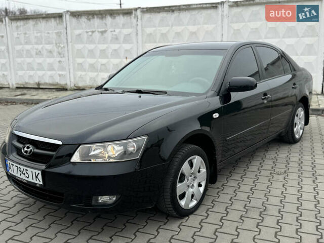 Черный Хендай Соната, объемом двигателя 2 л и пробегом 239 тыс. км за 5200 $, фото 18 на Automoto.ua