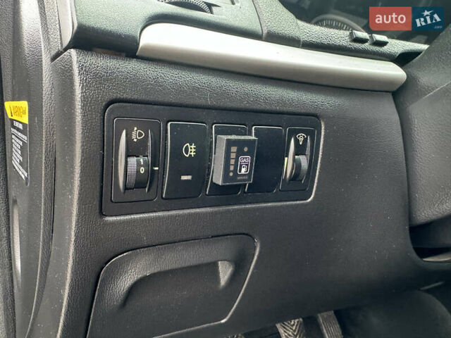 Черный Хендай Соната, объемом двигателя 2 л и пробегом 239 тыс. км за 5200 $, фото 25 на Automoto.ua