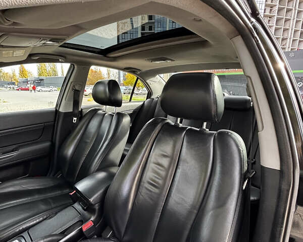 Чорний Хендай Соната, об'ємом двигуна 3.3 л та пробігом 166 тис. км за 6500 $, фото 11 на Automoto.ua