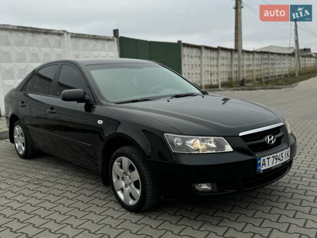 Черный Хендай Соната, объемом двигателя 2 л и пробегом 239 тыс. км за 5200 $, фото 21 на Automoto.ua