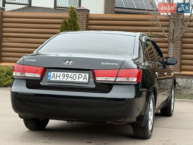 Черный Хендай Соната, объемом двигателя 2 л и пробегом 217 тыс. км за 6200 $, фото 25 на Automoto.ua